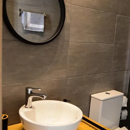 Apartment Deus Apartments_ Athens Airport *