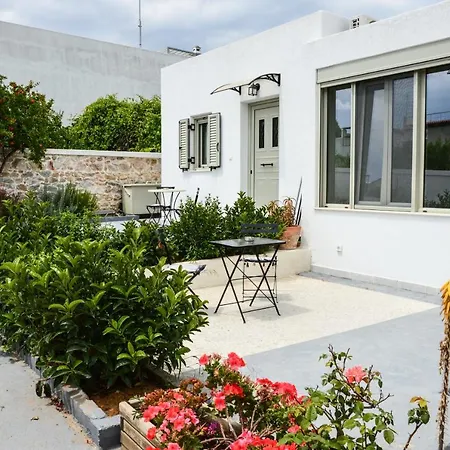 Deus Apartments_ Athens Airport Lägenhet Spáta
