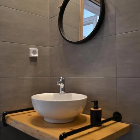 Deus Apartments_ Athens Airport *